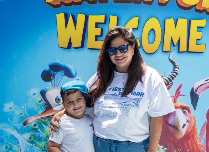 מאיה בצלאל עסיס עם הילד שלה באירוע בחי כיף, צילום: ניר סטולו